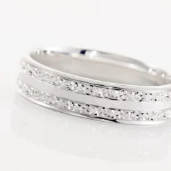 Marc Orian Bagues|Alliances > Alliance Satine Diamantee Ruban Plat Or Blanc