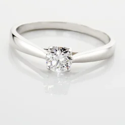 Bague Solitaire Vicoeuria Or Blanc Diamant Synthétique