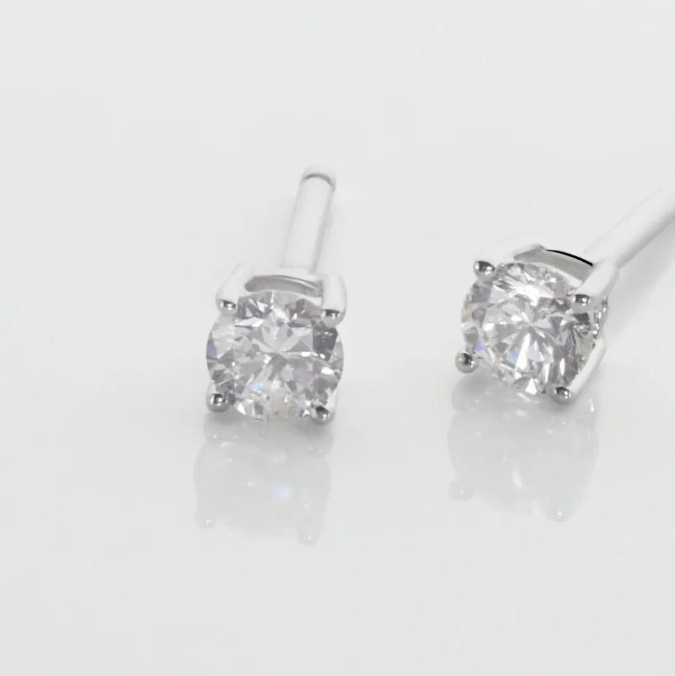 Boucles D'oreilles Puces Aphrodite Or Blanc Diamant
