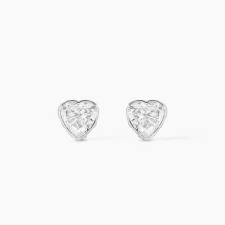 Boucles D'oreilles Puces Coeur Serti Clos Or Blanc Oxyde De Zirconium