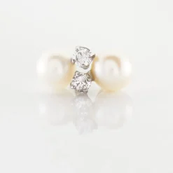 Boucles D'oreilles Puces Eolande Or Blanc Perle De Culture Et Oxyde