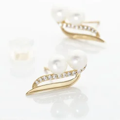 Boucles D'oreilles Puces Loeva Or Jaune Perle De Culture Et Oxyde