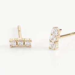 Boucles D'oreilles Puces Plaqué Or Jaune Alodia Oxydes De Zirconium