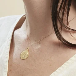 Marc Orian Pendentifs|Pendentifs Personnalisés > Medaille Or Jaune Sainte Famille