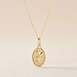 Marc Orian Pendentifs|Pendentifs Personnalisés > Pendentif Hadia Ange Ovale Or Jaune