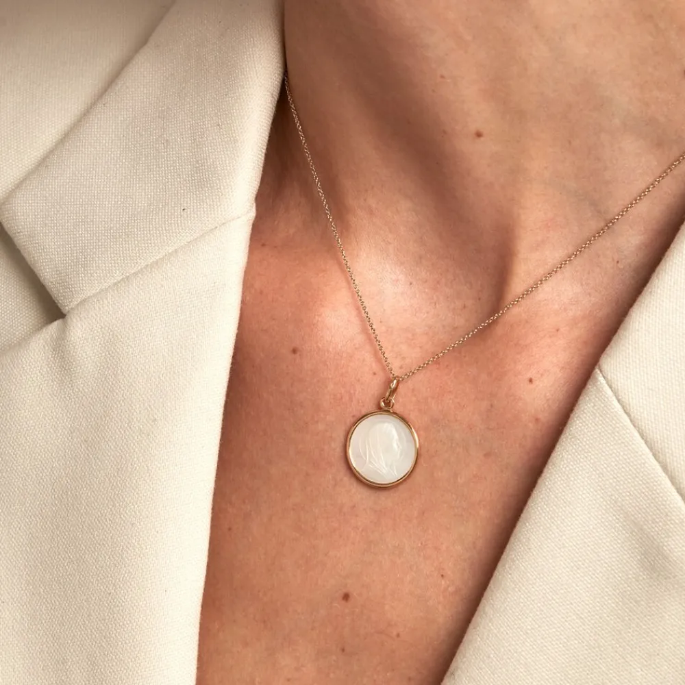 Marc Orian Pendentifs|Bijoux Homme > Pendentif Marie Or Jaune Nacre